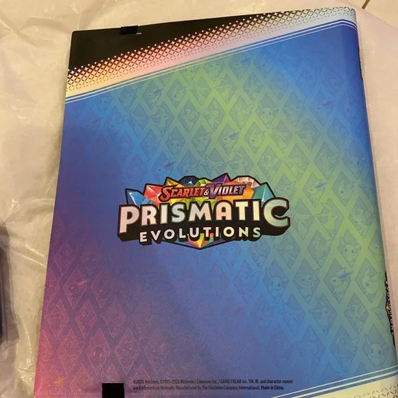 COPY - Pokémon Prismatic Evolutions Binder and Pack of sleeves
Brand new - Picture 4 of 4